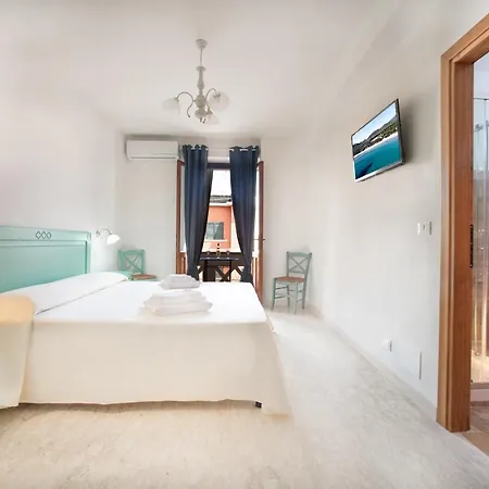 S' Agrustu Pensión 3*