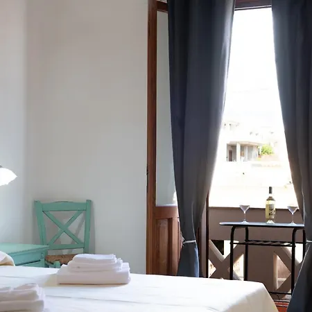 S' Agrustu Πανσιόν Orosei